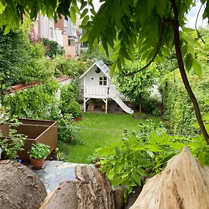 Homestay Calm, & Birdsong Near The Center, Brussels